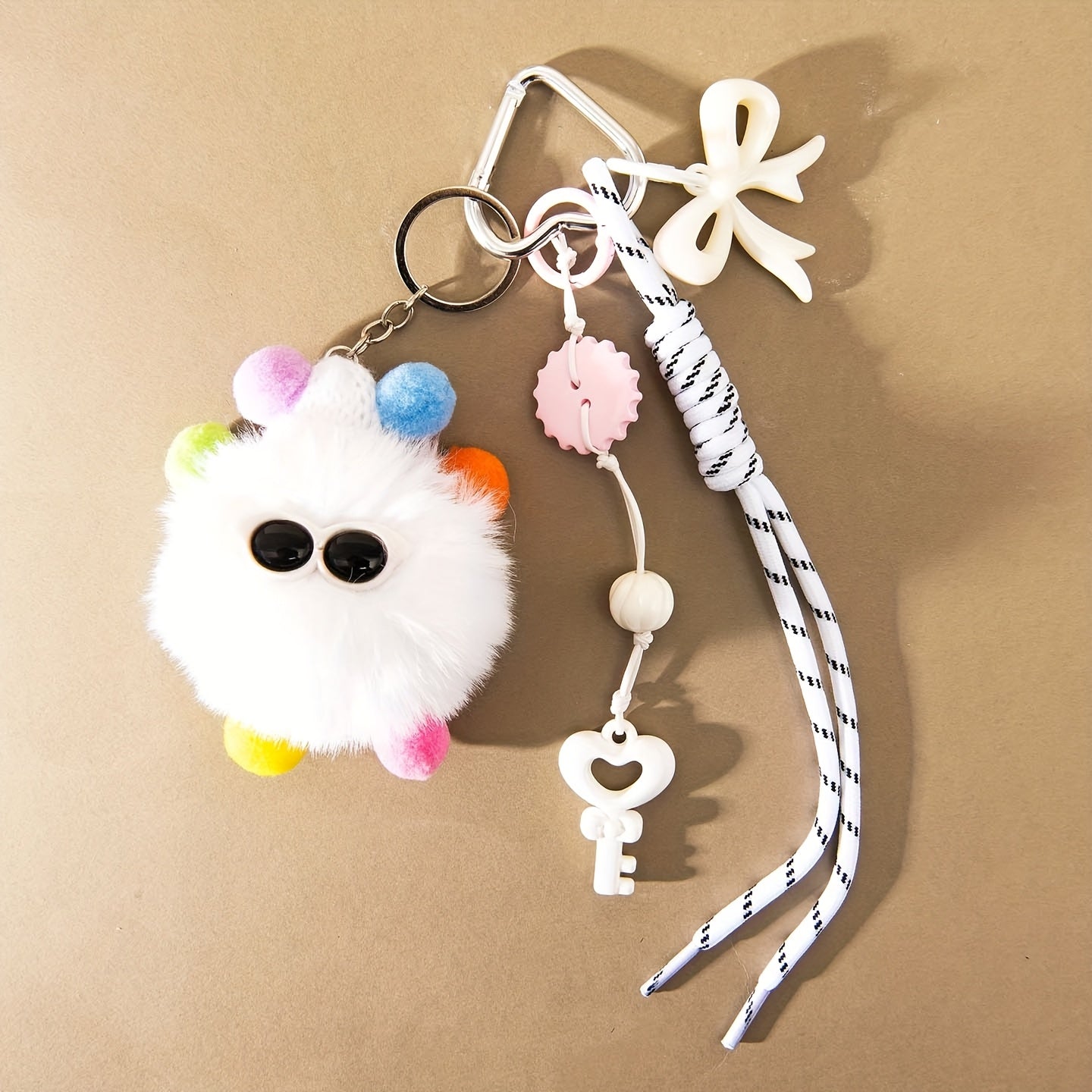 Cute Fluffy Keychain - Plush-like Ball Pendant with Beige\u002F keychain, Birthday\u002FGraduation\u002FTeacher's Day Gifts for Women & Men